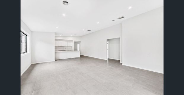 Elegance, Luxury and Park Front - Photo 1