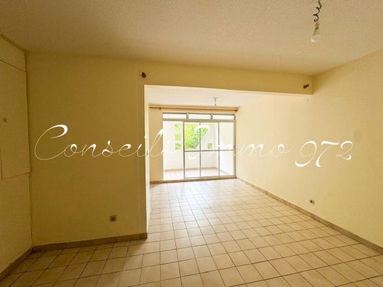 Location Appartement 2 pièces 51m² SCHOELCHER 97233 - Photo 1