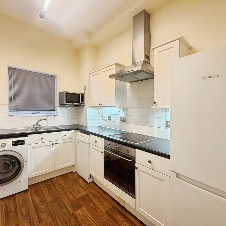 1 bedroom flat to rent - Photo 1