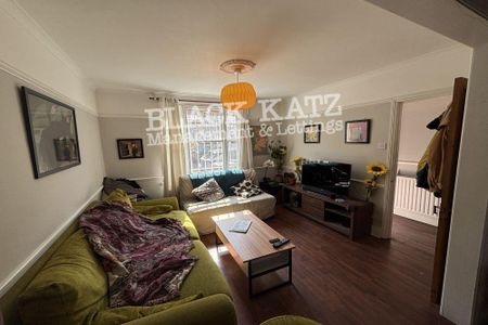 3 bedroom terraced house to rent - Photo 2