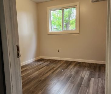 For Lease - 92 Francis Street, Cambridge, Ontario - Photo 6