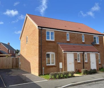 3 bedroom semi-detached house to rent - Photo 3