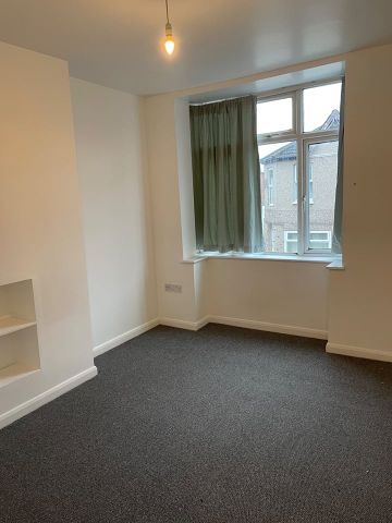 2 Bed Terraced House, Oakwood Avenue, CR4 - Photo 5