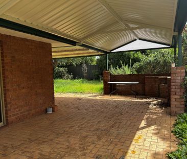 Spacious home with plenty of room to move - Photo 4