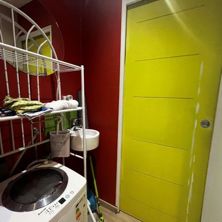 INTRA-MUROS - Dans une copropriété sécurisée, un appartement T2 meublé en location de 31,98m² h... - Photo 4