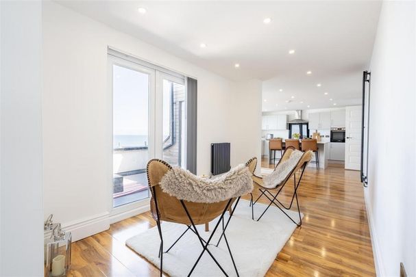 3 bedroom apartment to rent - Photo 1