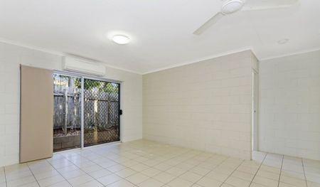 Charming & Convenient Townhouse in West End - 2/13 North Street - Photo 3