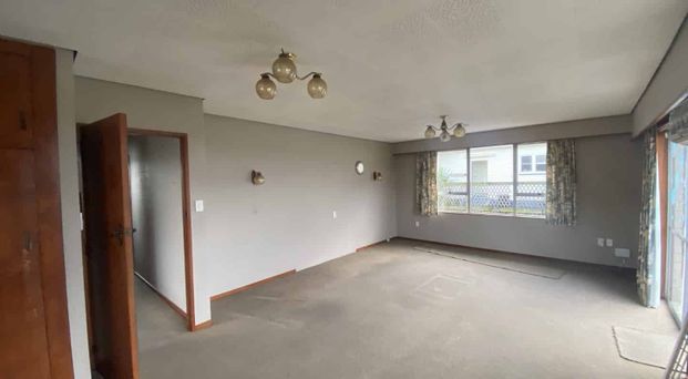 2 bedroom townhouse - Photo 1