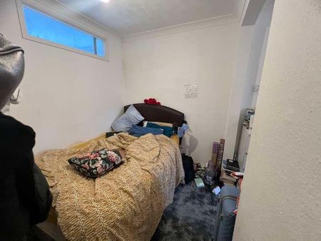 Milton Road, SO15 - Photo 3