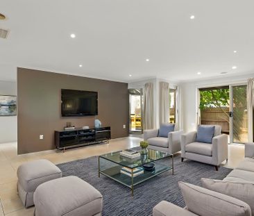 30 Mariner Close, Cranbourne North VIC - Photo 2