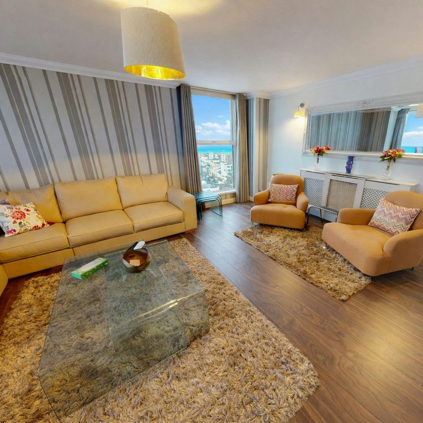 Flat to rent on - Photo 1