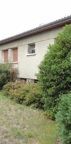 Location Maison 7 pièces 175m² ST CHAMOND 42400 - Photo 2