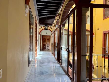 Piso de alquiler en Plaza del Cristo de Burgos, Alfalfa - Santa Cruz - Photo 2