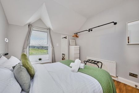 5 Dunluce Park (From Sept 2025), 48 Eglinton Street, Portrush, BT56 8DY - Photo 3