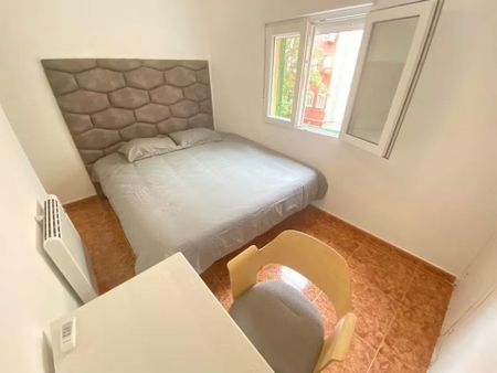 Calle de López Grass, Madrid, Community of Madrid 28038 - Foto 3