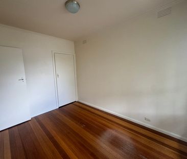 Charming Two-Bedroom Unit with Private Courtyard in Prime Balwyn Lo... - Photo 4