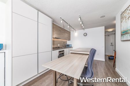 988 Quayside Drive #11F, New Westminster, BC V3M0L5 - Photo 3