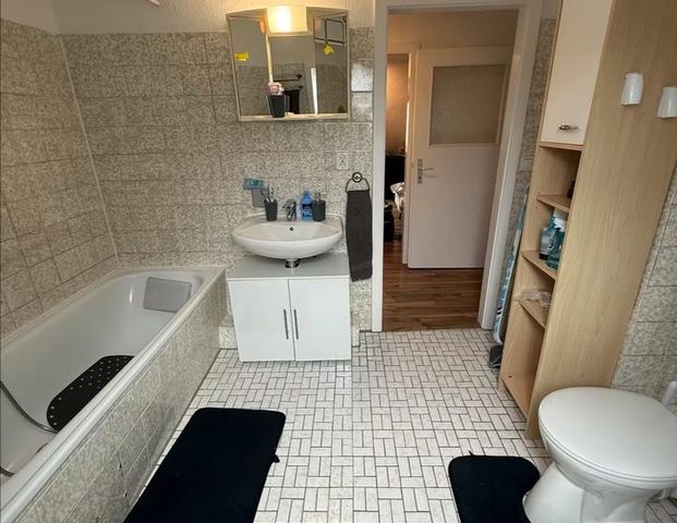 Befristet: 2-Zimmer-Wohnung in Hamburg-Barmbek – Nähe Stadtpark - Photo 1