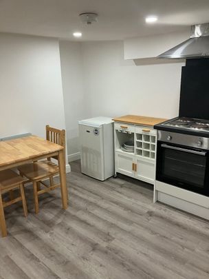 1 Bed Flat, Devonshire Road, SE23 - Photo 1