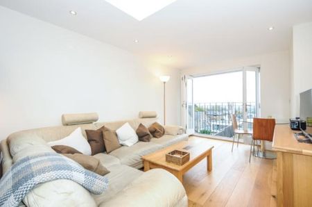 1 bedroom flat to rent - Photo 2