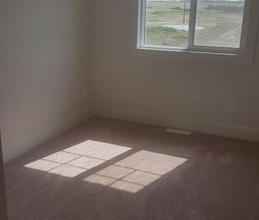 4 Bedroom Condo for Rent “Meadows” - Photo 6
