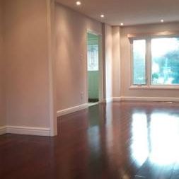 Spacious detached house with 4 bedroom/3br in Mississauga - Photo 3