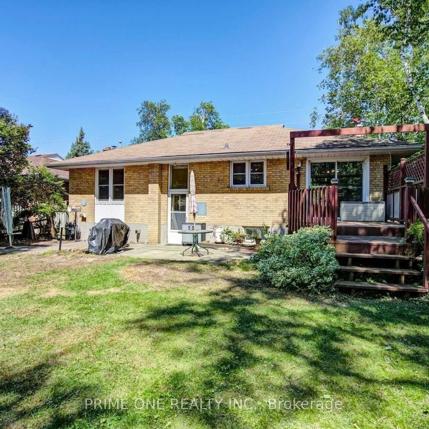 For Lease - 164 Meadowvale Road Unit# Main, Toronto, Ontario - Photo 1