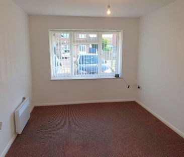 2 bedroom maisonette to rent - Photo 4