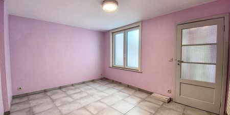 Appartement te huur in Tournai voor € 720 met 1 slaapkamer - Photo 4