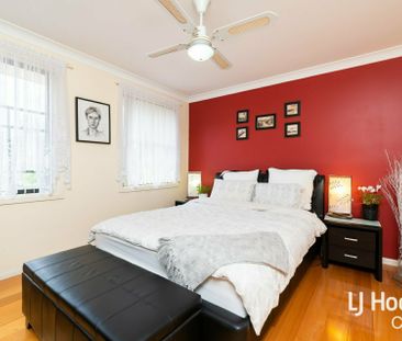 Large Family Home - Photo 3