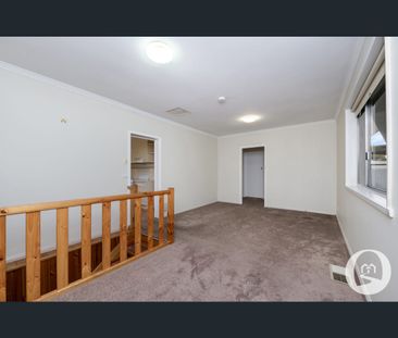 1/1 McIvor Court, Kennington, Vic 3550 - Photo 6