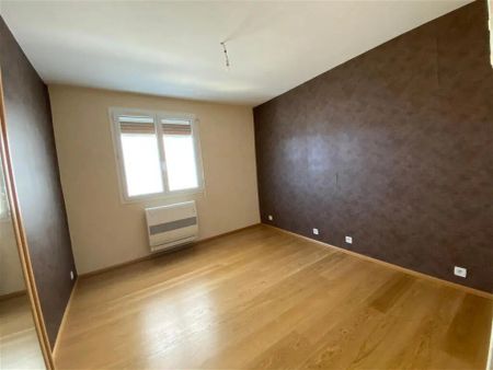 Location appartement 4 pièces - 107m² à Laragne (05300) - Photo 2
