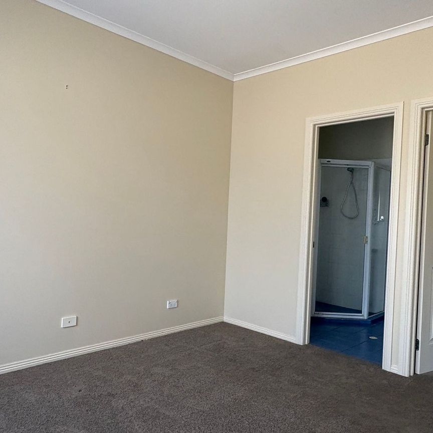 Modern, Stylish Living in Mawson Lakes - Photo 1