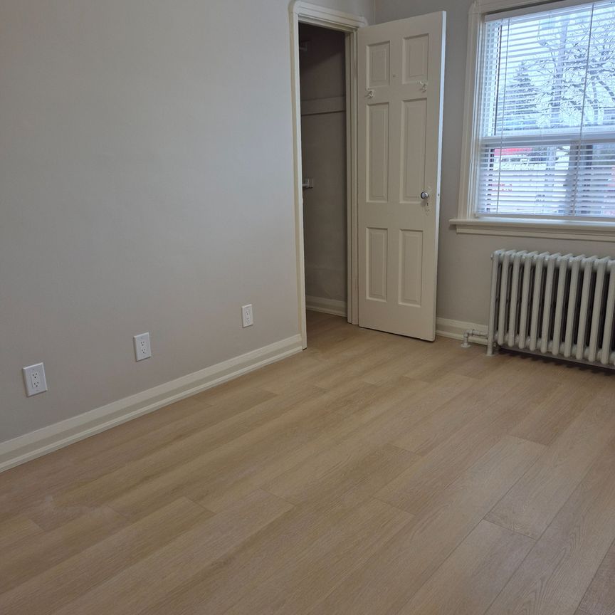 For Lease - 1066 Coxwell Avenue Unit# 4, Toronto, Ontario - Photo 1