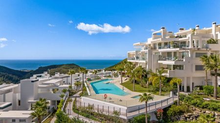 Luxury Flat for rent in Marbella, Spain - Photo 5