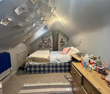 2 bedroom flat to rent - Photo 2 | Rentumo