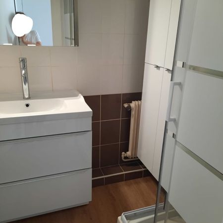 CHAMBRE DANS COLOCATION - 69008 - 9.89m2 , Lyon - Photo 3