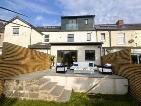 4 bedroom terraced house to rent - Photo 2