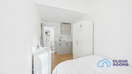 RM5 Well Hall Road | Eltham | London | SE9 6SF - Photo 2