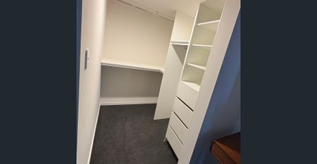 Luxury 1 BR Apt., Furnished & Equipped - Photo 5