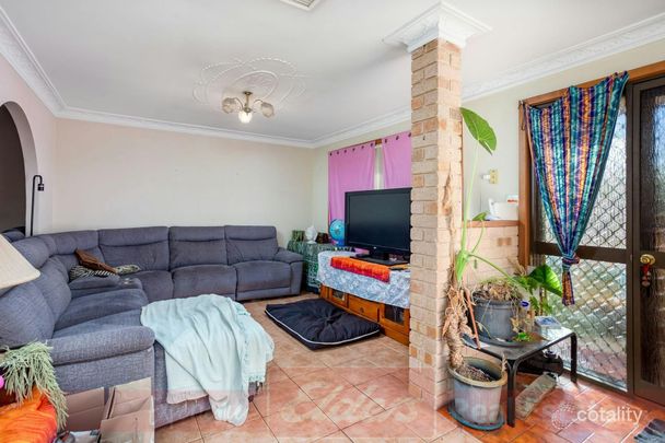 FAMILY HOME WITH LARGE BACKYARD IN EATON - Photo 1