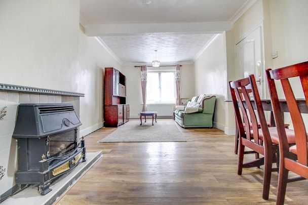 3 bedroom terraced house to rent - Photo 1