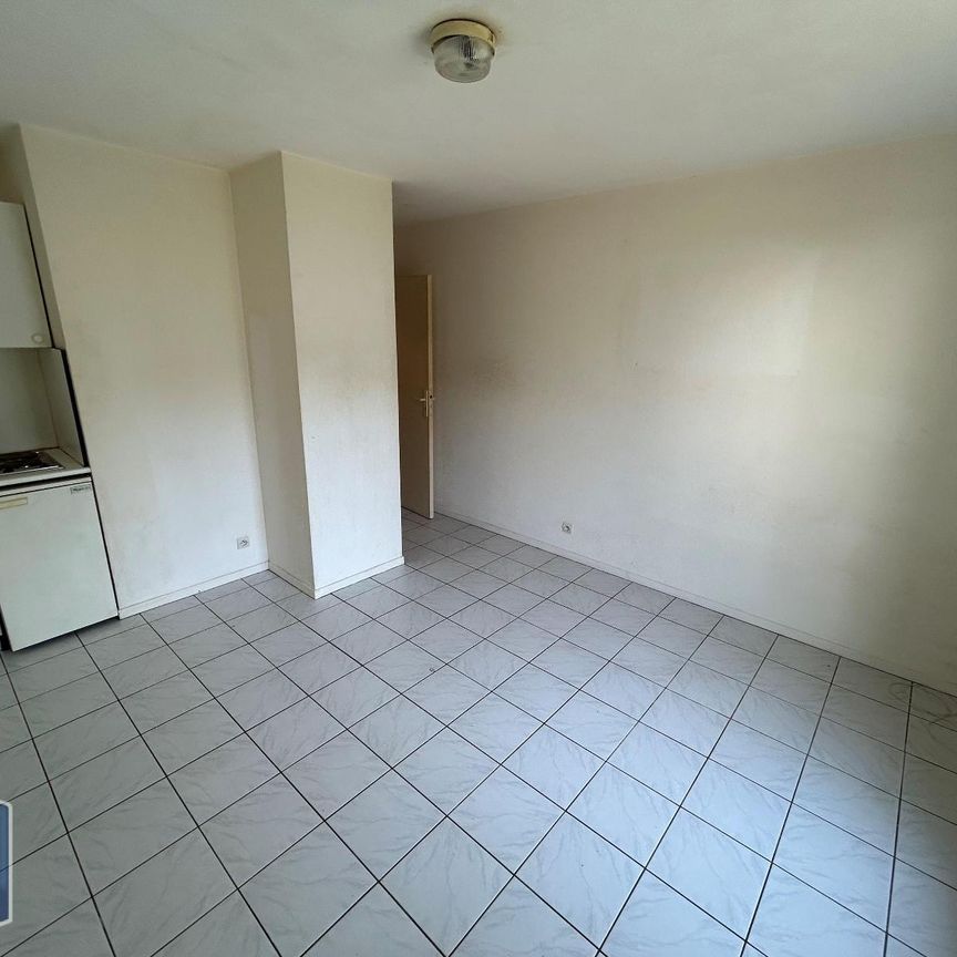 Location Appartement 1 pièce 21m² POITIERS 86000 - Photo 2