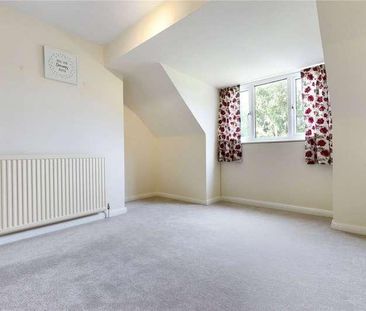 Gatcombe Close, Calcot, Reading, Berkshire, RG31 - Photo 5
