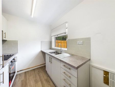 1 bedroom maisonette to rent - Photo 5