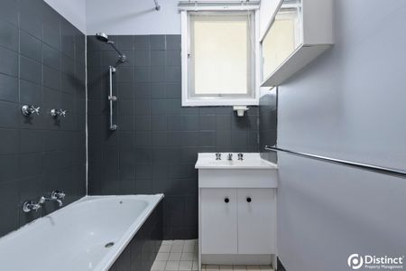 10 Wangara Street, Aranda ACT 2614 - House For Rent | Domain - Photo 2