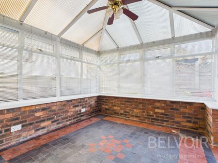 2 bedroom end of terrace house to rent - Photo 4