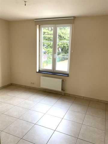 Zeer ruim appartement met 2 slaapkamers en terras nabij het centrum van Putte - Photo 5