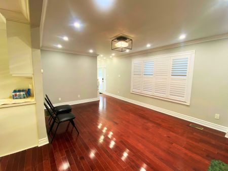 For Lease - 724 Sheppard Avenue Unit# (Main), Pickering, Ontario - Photo 3