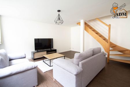 Vente F2 MEUBLÉ TYPE LOFT EN DUPLEX - Photo 3